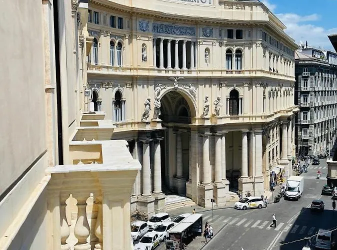 Apartament Sul Teatro San Carlo