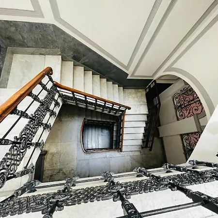 Sul Teatro San Carlo Appartamento *