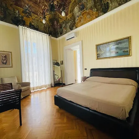 Lejlighed Sul Teatro San Carlo