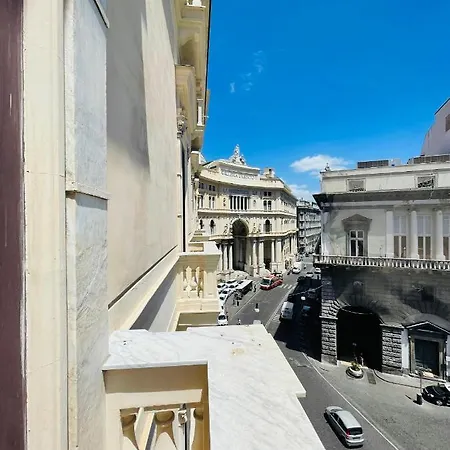 Sul Teatro San Carlo * Napoli